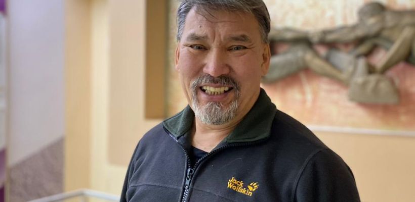 Иннокентий Макаров заявил, что простой народ не должен страдать от депутатских амбиций