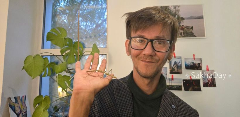 "Паразиты в ягодах, оводы-кукушки и деликатес из личинок": Чем удивил якутский биолог на научном стендапе?