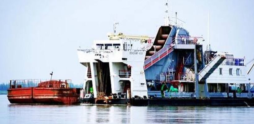 В Якутии женщина, приревновав мужа, заставила практиканток встать на колени