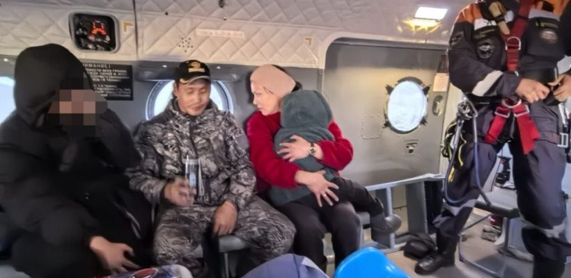 Спасатели  эвакуировали  пропавшую семью с детьми в Кобяйском районе