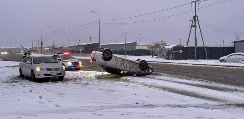 Первый снег обернулся хаосом на якутских дорогах