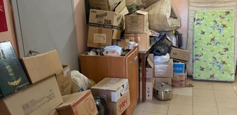 Семья, обосновавшаяся в подъезде дома по ул. Богдана Чижика, съехала