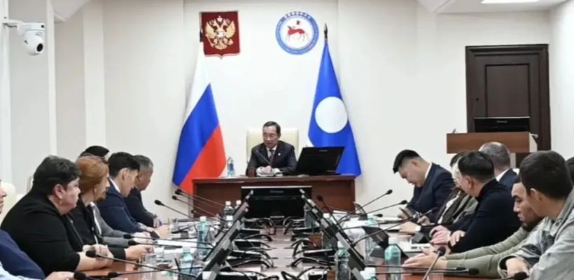 "Это серьезный срыв". Айсен Николаев раскритиковал мэрию Якутска за резкое снижение выдачи разрешений на строительство жилья