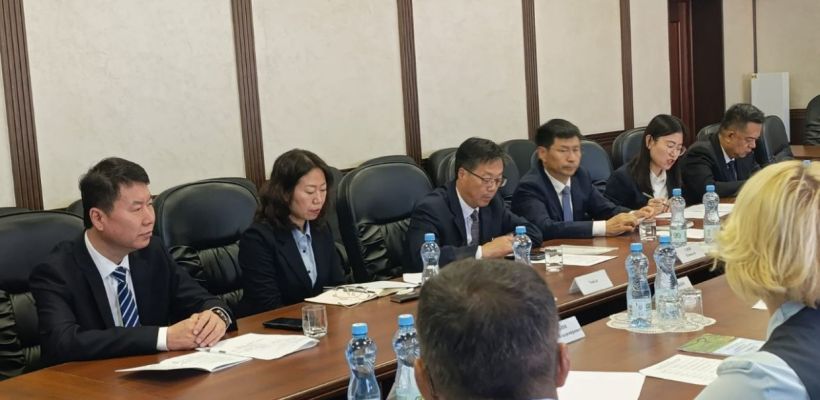 В Якутске изучат опыт озеленения китайского города Хулунбуир