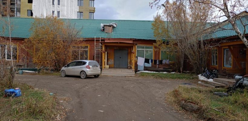 В Якутске многодетная мать, награжденная знаком «Материнская слава», может оказаться на улице