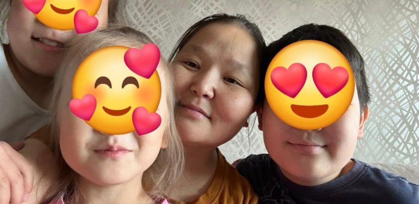 "Московский комсомолец": Плакал и просил вернуть маме: как скандал спас троих детей в Якутии