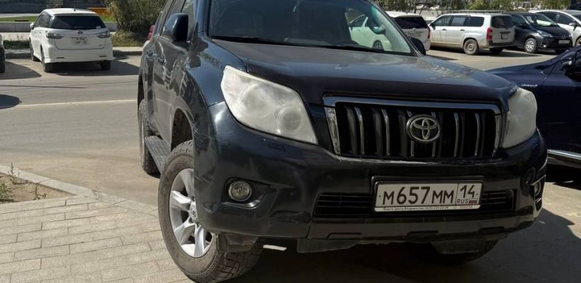 В центре Якутска появятся платные парковки. Как отреагировали на это в соцсетях?