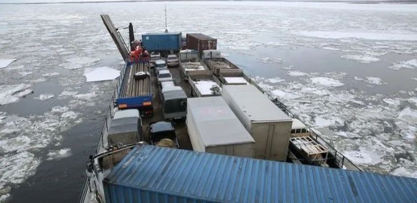 Паромы по направлению "Якутск - Нижний Бестях" перешли на межсезонный режим работы. Тарифы взлетели
