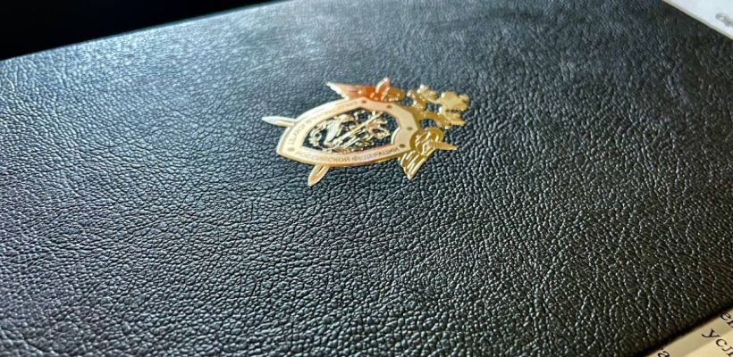 В Мирном арестован мужчина, напавший на ребёнка и совершивший серию преступлений