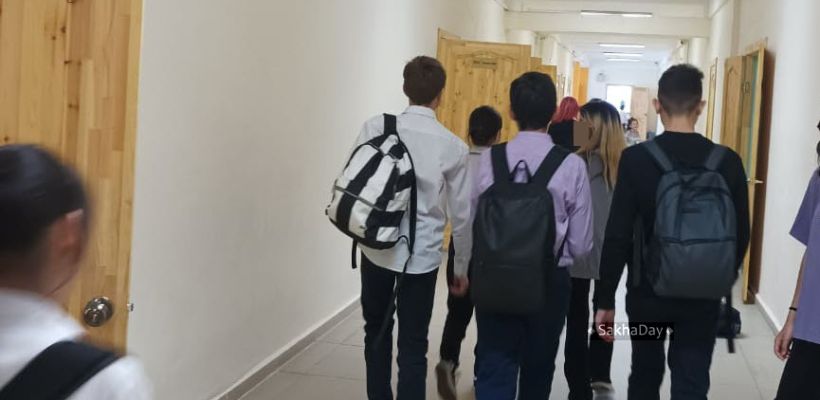 В Эвено-Бытантайском улусе под оптимизацию может попасть почти 70 ставок в сфере образования