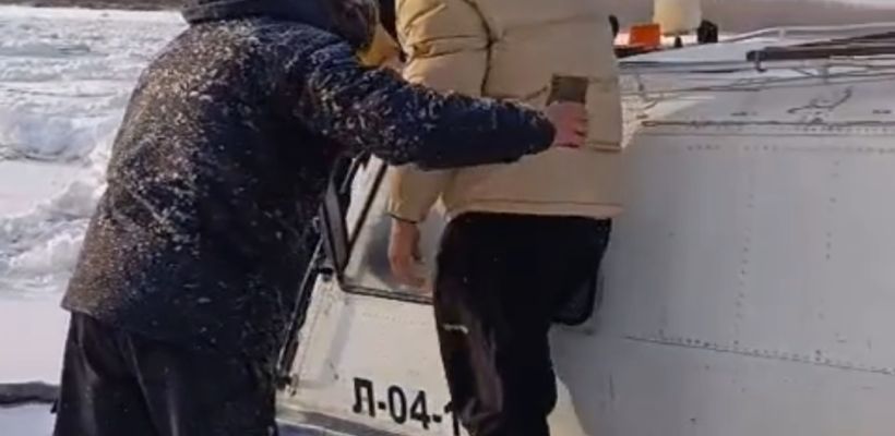 На переправе Якутск — Нижний Бестях застряло судно на воздушной подушке