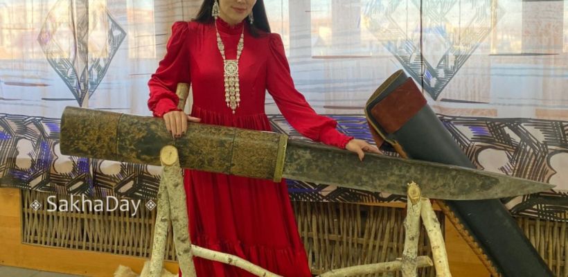 В Таттинском улусе хранится самый большой якутский нож в мире
