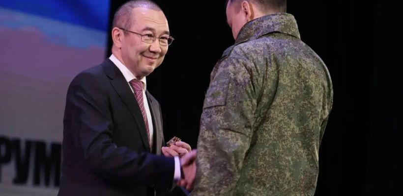 Айсен Николаев побрился наголо и прокомментировал свой новый имидж