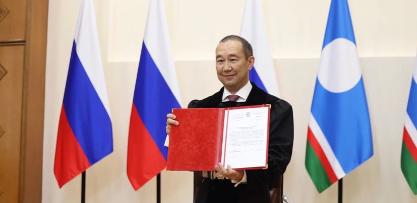 Ил Дархан объявил о третьем Десятилетии Олонхо в Якутии