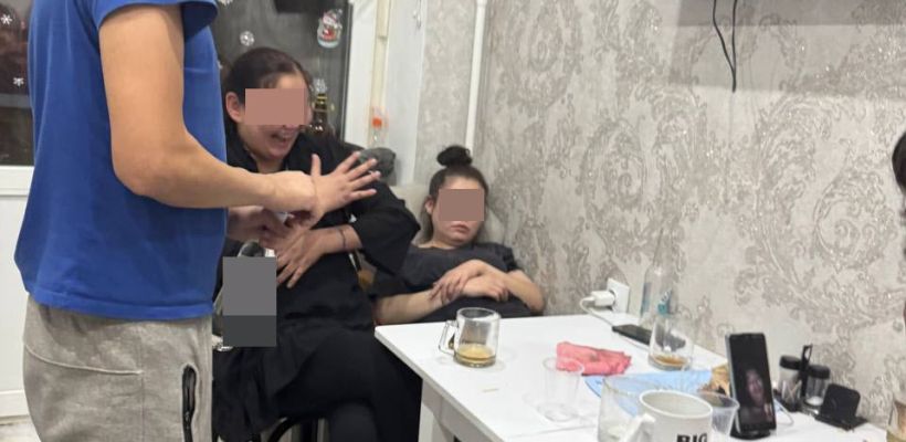 Якутянку избили сковородкой во время застолья