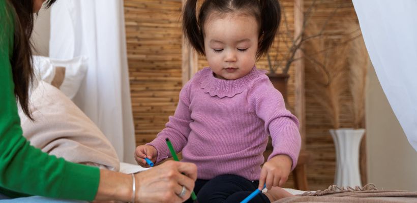 «Это уже не роскошь, а нормальная практика». Где в Якутске найти няню?