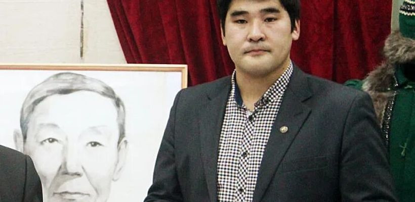 Директор Музея хомуса сломал нос бывшей любовнице?