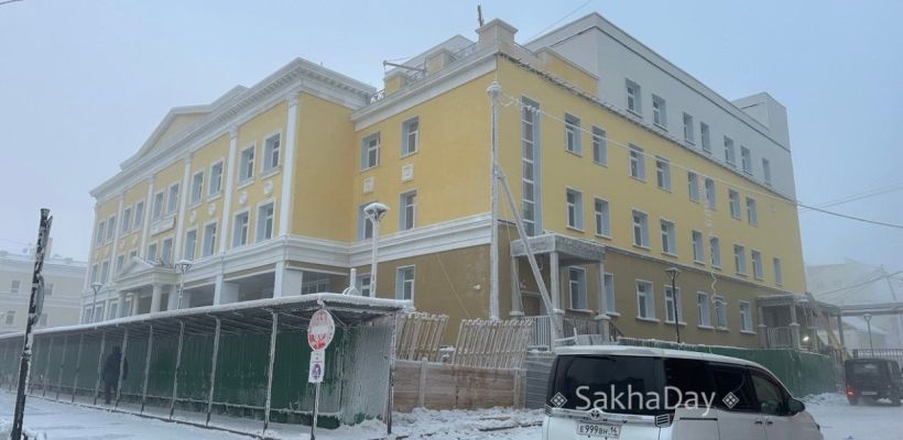 Фотофакт: Строители не успевают сдать первую школу до Нового года