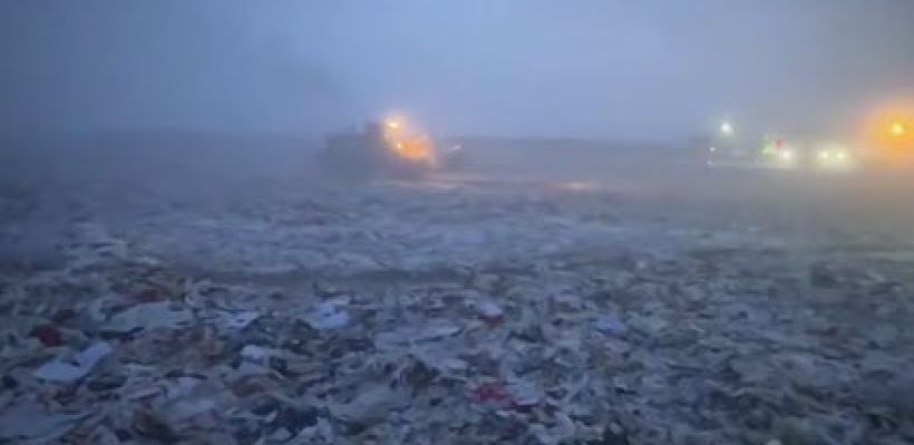 На полигоне на Вилюйском тракте продолжают отсыпать свалку