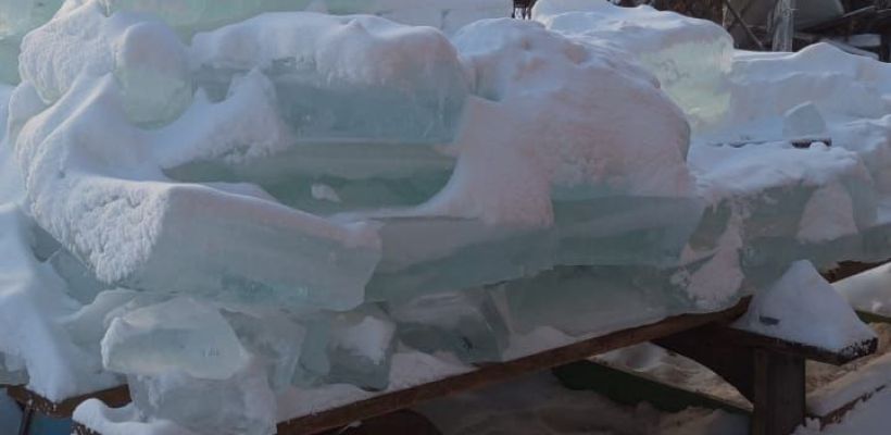 Олекминское село выживает без подвоза воды, центрального отопления и связи. Жители обратились к Николаеву