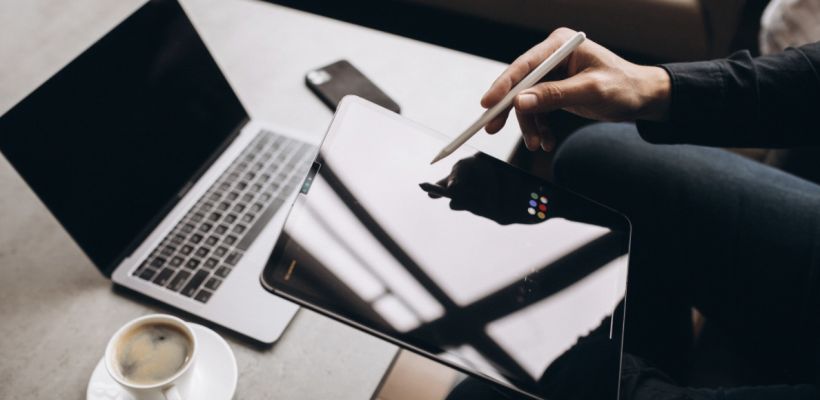 Онлайн-сервисам запретят автоматически списывать деньги за подписки без явного согласия россиян