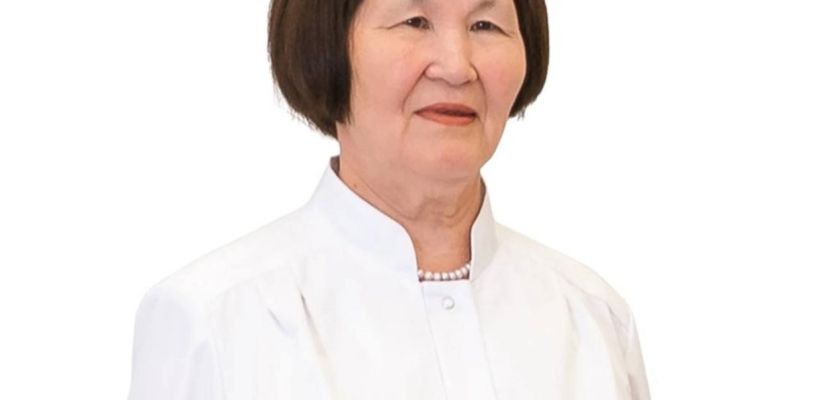 Новогоднее интервью с гастроэнтерологом: как не переесть за праздничным столом и сохранить здоровье?