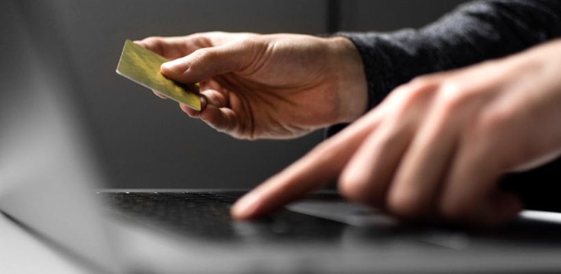 Якутяне отправили мошенникам за сутки 4,4 млн рублей