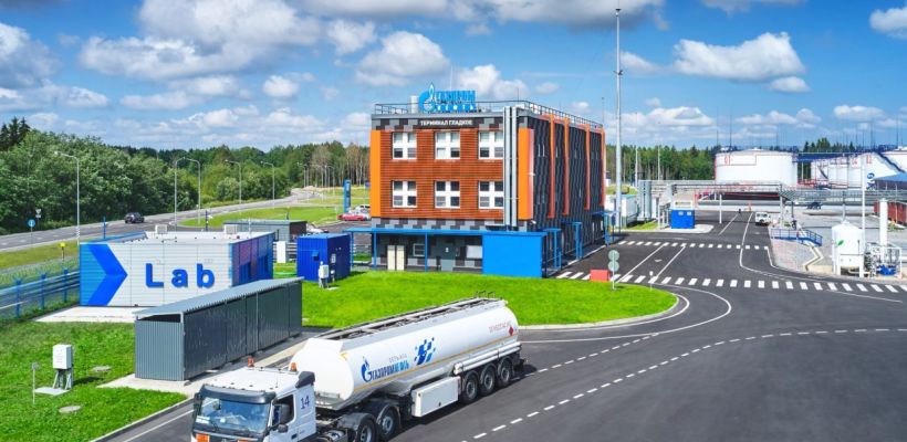 «Газпром нефть» в 2025 году увеличила на 8% поставки топлива в северные регионы России