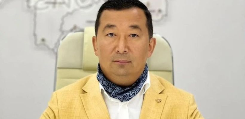 Айхала Габышева отпустили и изъяли телефон, в офисе СРО продолжаются обыски