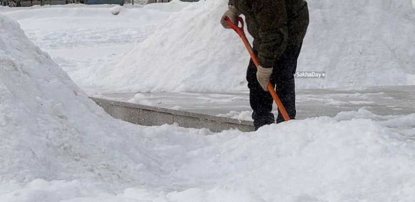 Сын 72-летнего дворника, не получившего заработную плату, написал заявление в прокуратуру Якутска