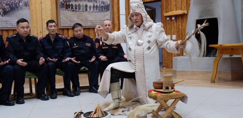 В Доме Арчы провели обряд благословления росгвардейцев на службу