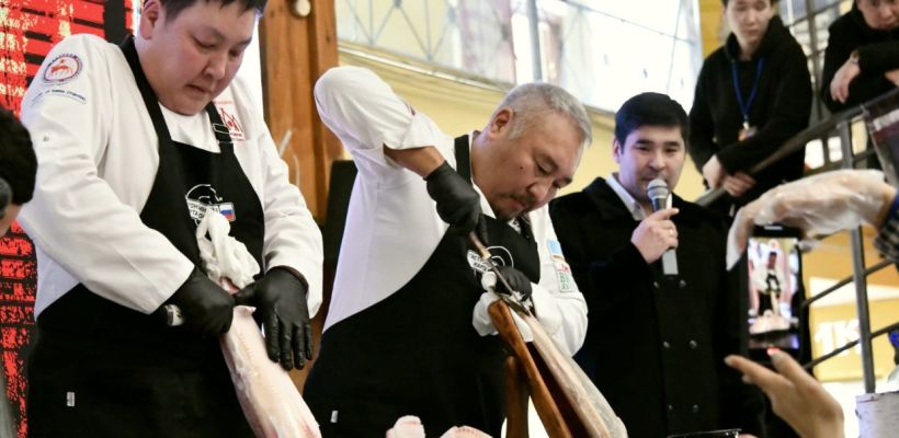 В Якутске подвели итоги юбилейной выставки кузнецов «Дархан Уус»