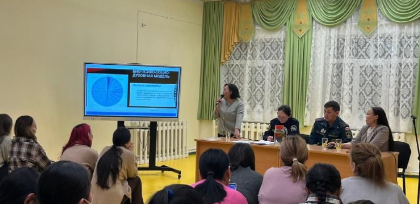 В Среднеколымске журналист начала проводить лекции о вреде алкоголя