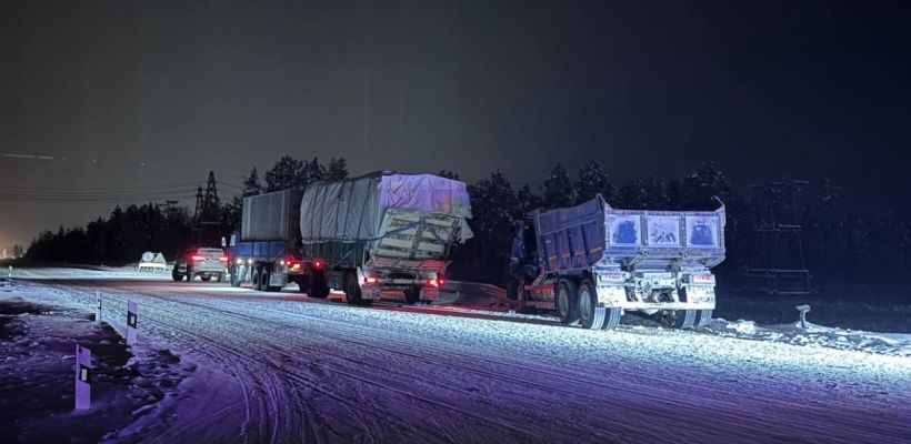 В Якутии водитель пострадал в ДТП с двумя «КамАЗами»