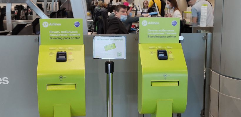 «Я им никто, но бросить не смог»: якутянин остался в Москве ради пожилых земляков, опоздавших на рейс