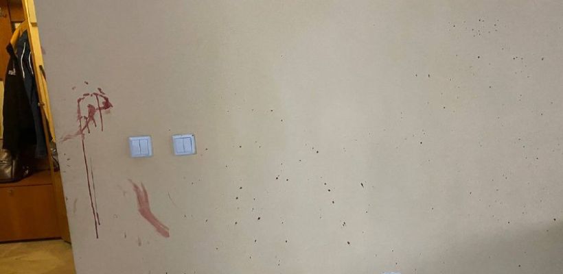 В Покровске мужчина пытался убить жену