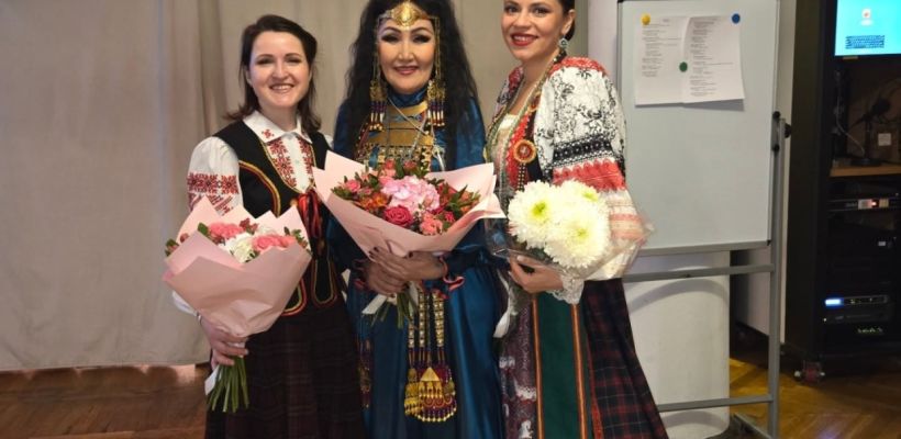 "Шаг за шагом я шла к исполнению детской мечты". Якутская артистка Альбина Дегтярева выступила в Концертном зале имени Чайковского