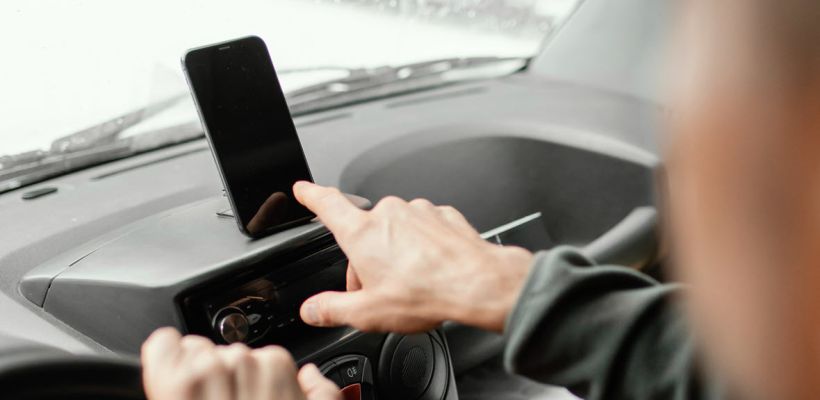 "Приставил к голове водителя оружие, а затем выстрелил в  ногу". Следком о деле замначальника "Бюро СМЭ" в Якутске