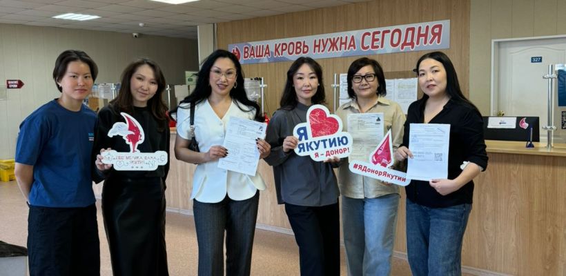 Сотрудники ювелирной сети «Золотник» поддержали Национальный день донора