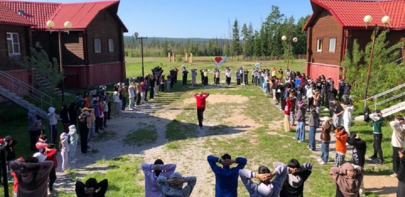 Сегодня началась запись в детские лагеря Якутска