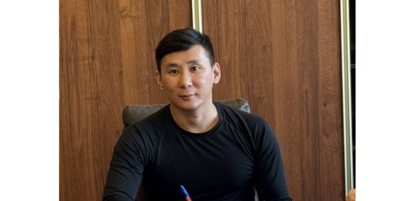 Лидер "Яблока" в Якутии вступился за девушек, избитых Кошмаром