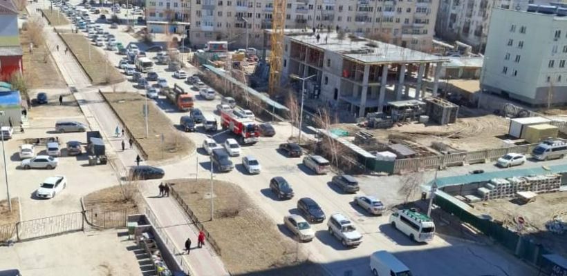 Перекрытие улиц из-за Крестного хода вызвало транспортный коллапс в Якутске