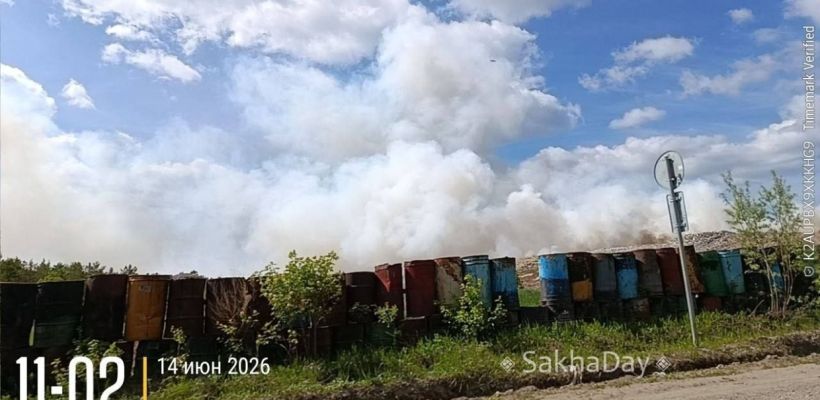 Фотофакт: В Якутске вновь горит свалка