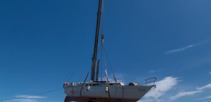 «Настрой оптимистичный»: яхта «Эйва» из Якутии спущена на воду в Анадыре