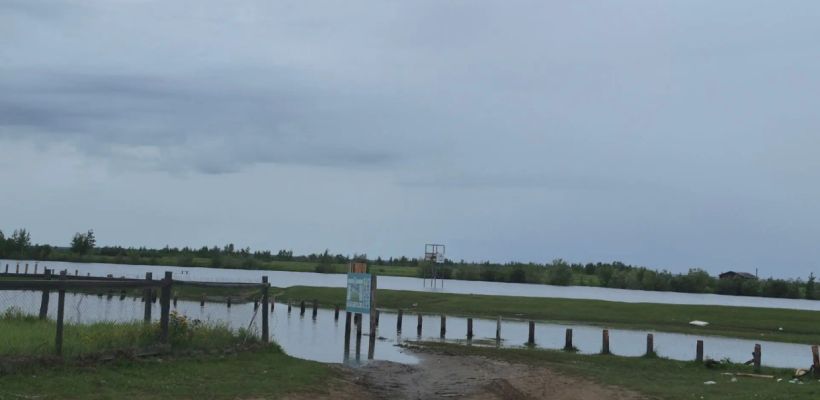 Популярный пляж «Тулагинка» затопило