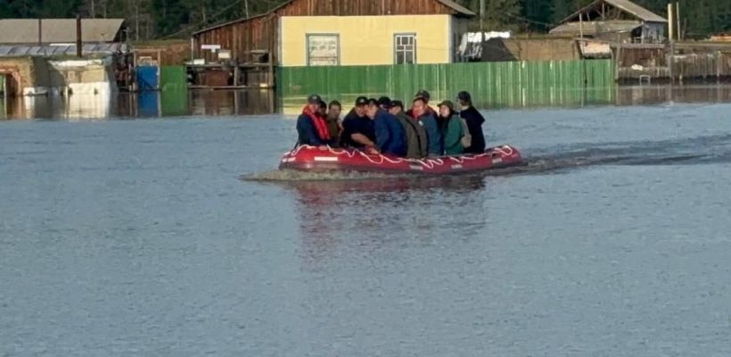 Боронук полностью ушел под воду, Верхоянск под угрозой. Что происходит после паводка