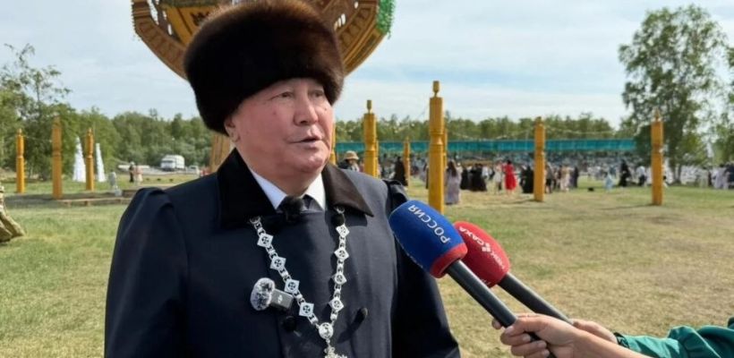 Первый зампредседателя якутского парламента попросил божества Айыы даровать миру – мир