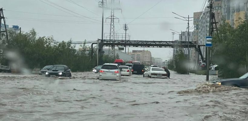 Фоторепортаж: Якутск утонул после ливня