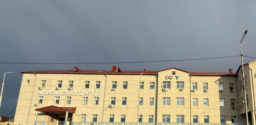 «Премий нет, авансы по 10 тысяч». Медики Нюрбинской ЦРБ пожаловались в прокуратуру на зарплаты, удержания и отсутствие томографов