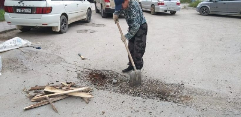 Война с пеньками в Якутске. Какая управа получит миллионы?